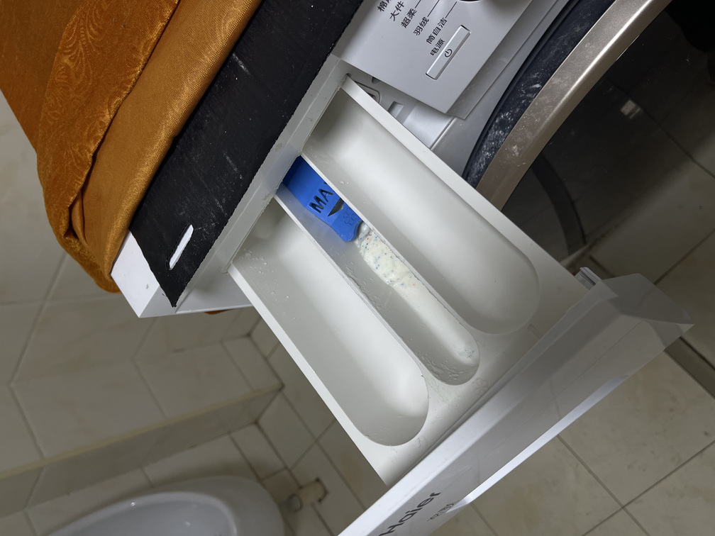 我说怎么值完班浑身难受,原来寝具是这玩意洗的。